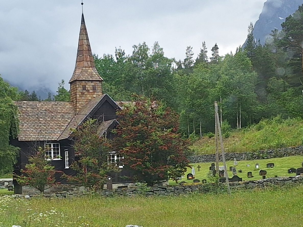 kerkjeAndalsnes2